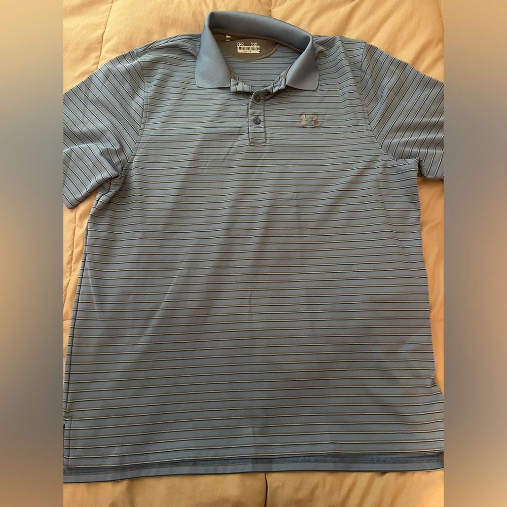 Men’s Under Armour golf shirt. Size XL. Blue w grey stripes